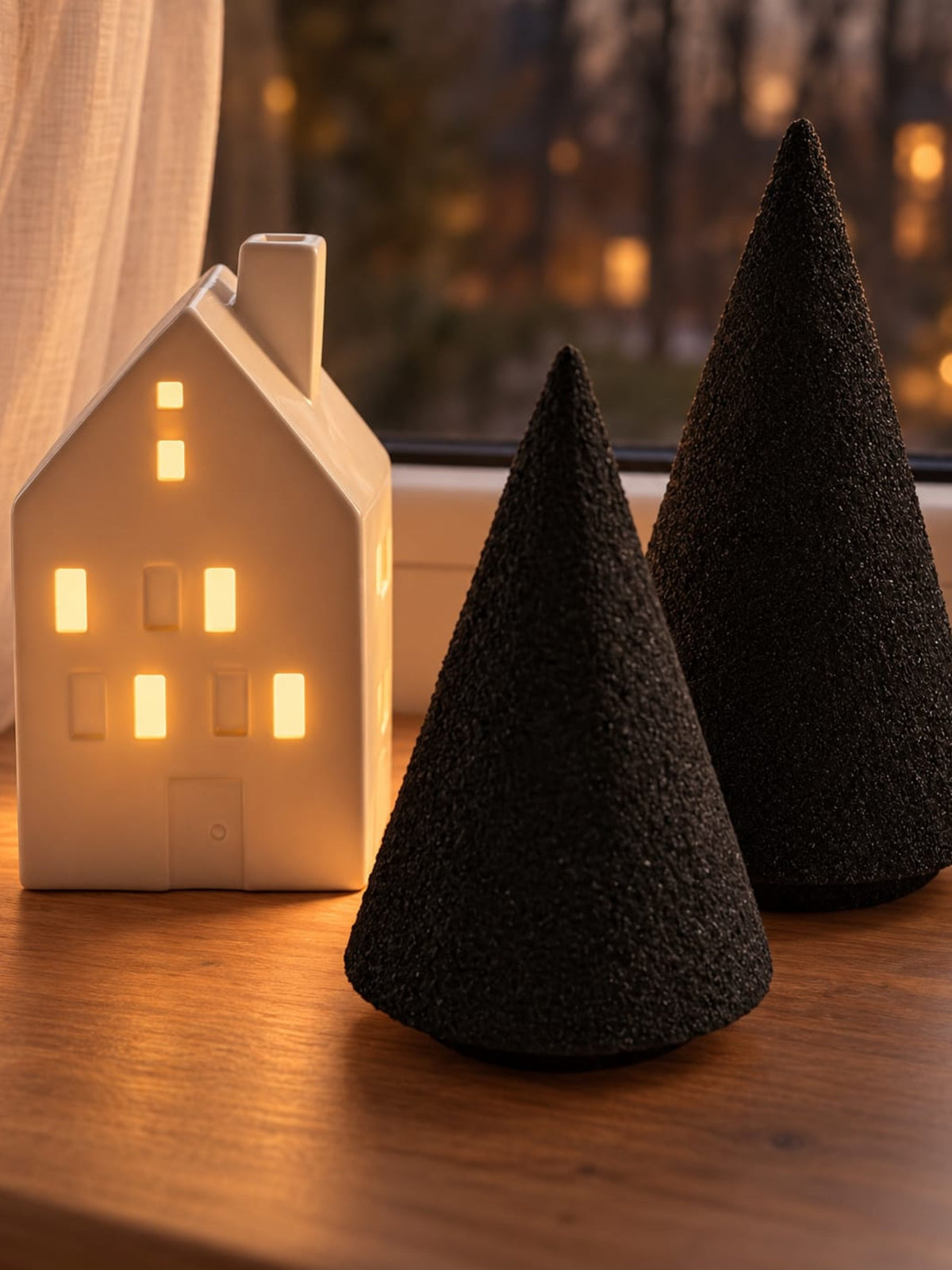 Set Lichtfenster: Keramikhaus mit Licht und zwei Bäume aus Recyclingpapier
